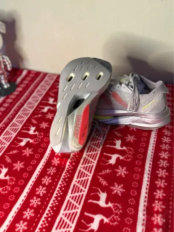 Used Adidas adizero prime x2 strung bike — image 4 of 9