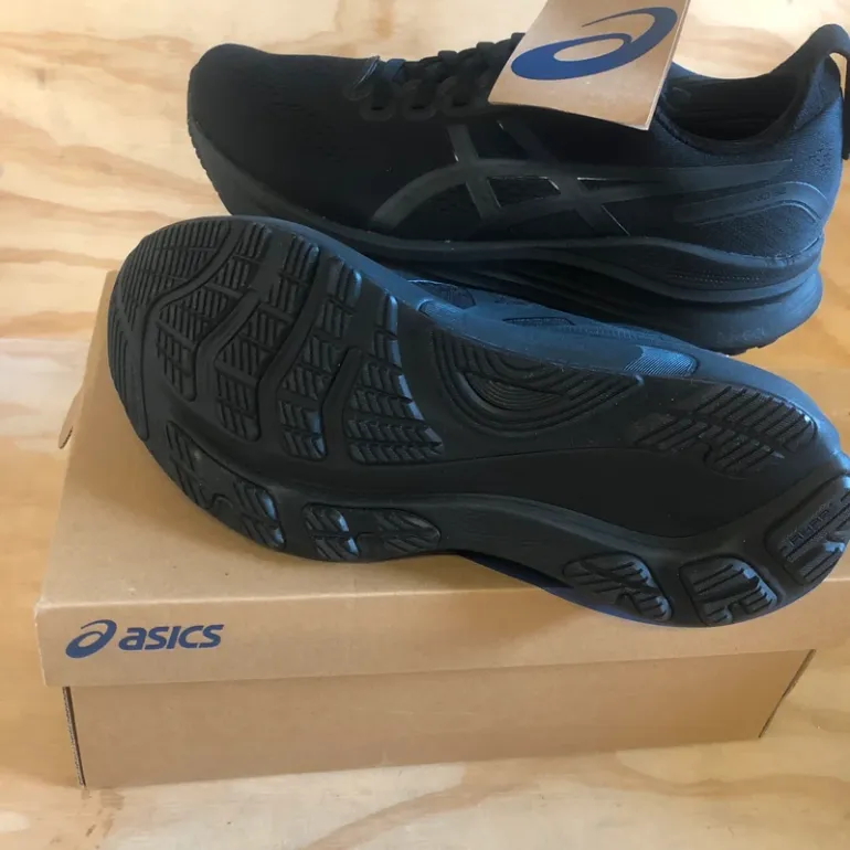 Used Asics Gel-Kayano 32 bike — image 3 of 9