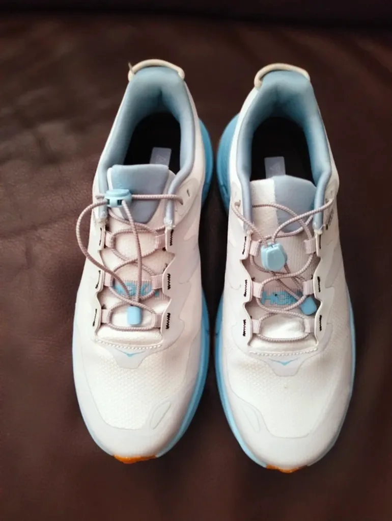 Used Hoka Transport GTX bike — image 6 of 12
