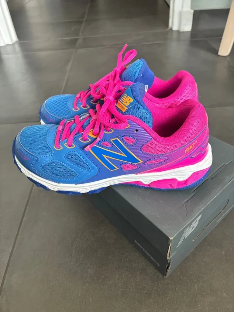 Used New Balance Techride bike — image 5 of 9