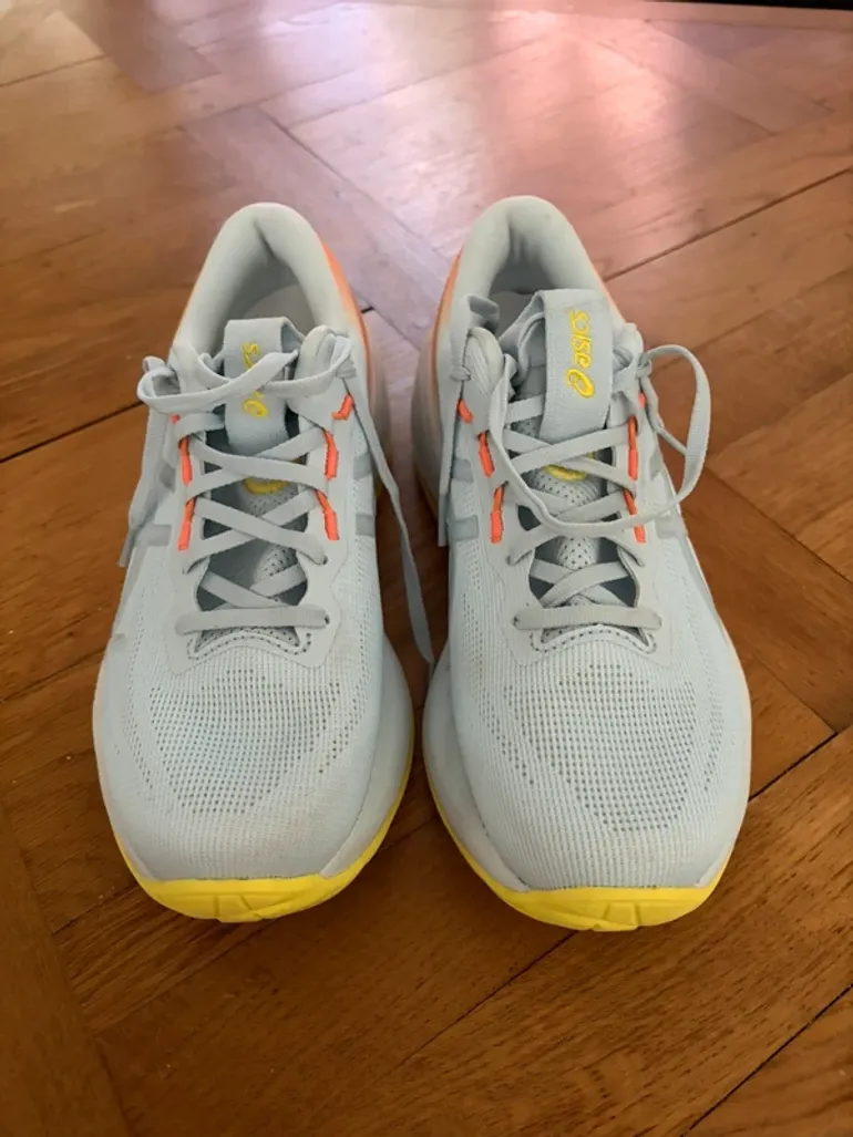 Used Asics Cumulus 28 bike — image 2 of 7
