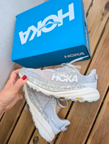 Used Hoka Speedgoat 6 bike — image 1 of 7