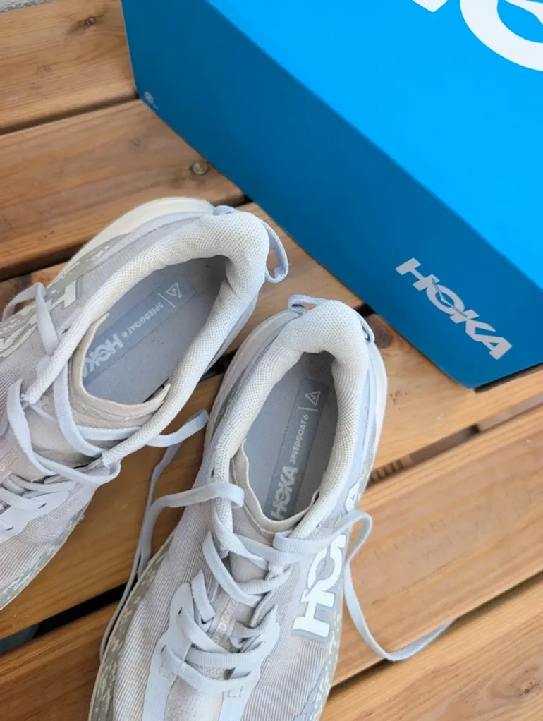 Used Hoka Speedgoat 6 bike — image 4 of 7