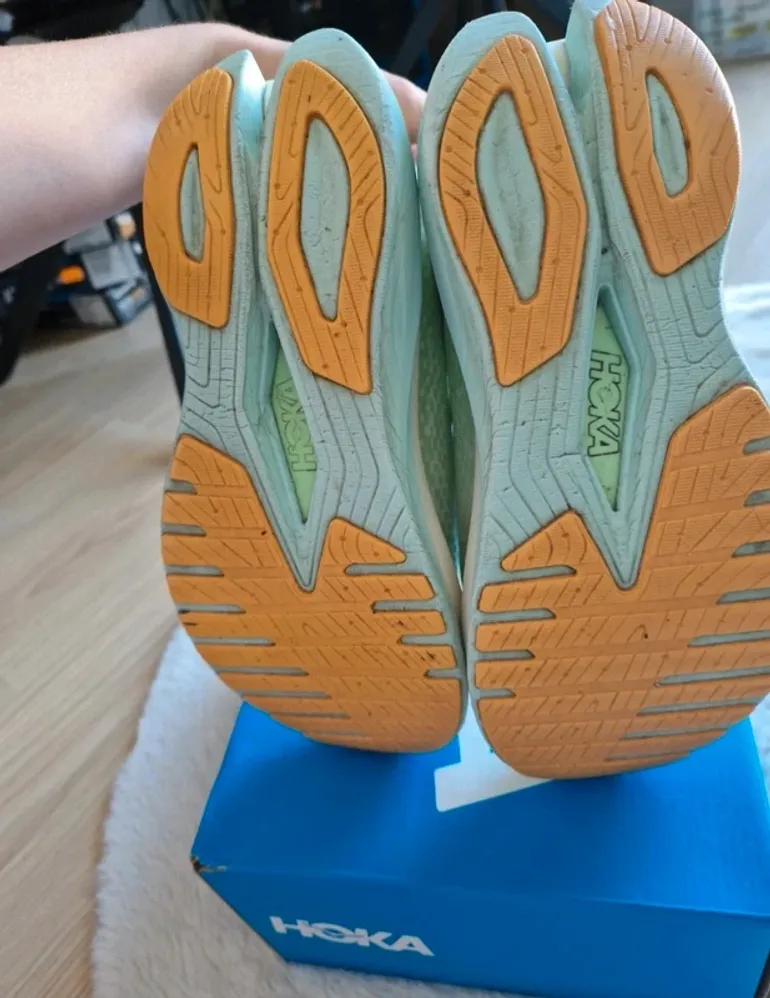 Used Hoka Mach X bike — image 5 of 6