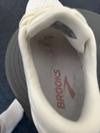 Used Brooks Adrenaline GTS 24 bike — image 3 of 5
