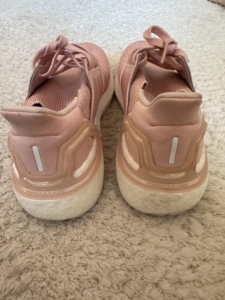Used Adidas Ultra Boost bike — image 2 of 3