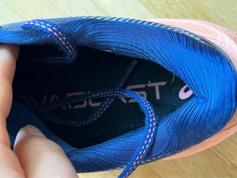 Used Asics Novablast 3 bike — image 12 of 13