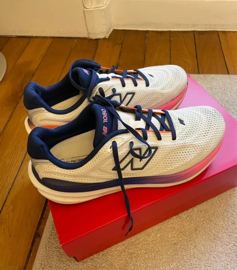 New Balance 1080 V15 bike usato — immagine 2 di 5
