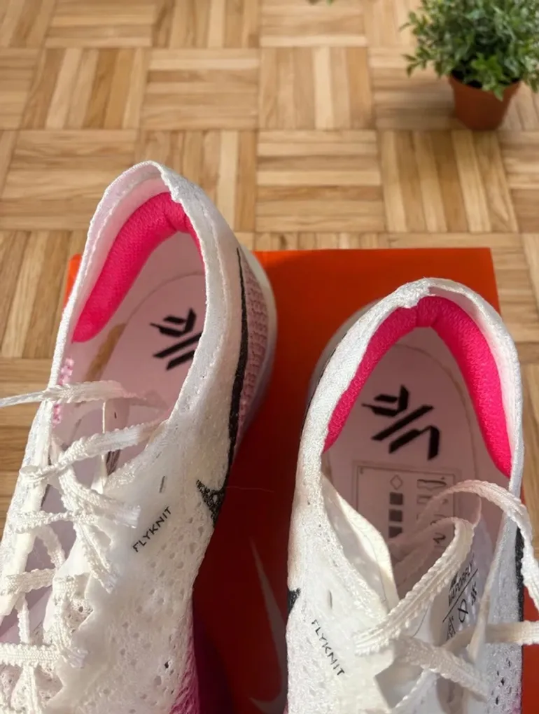 Nike ZoomX Vaporfly Next% 3 bike de segunda mano — imagen 3 de 8