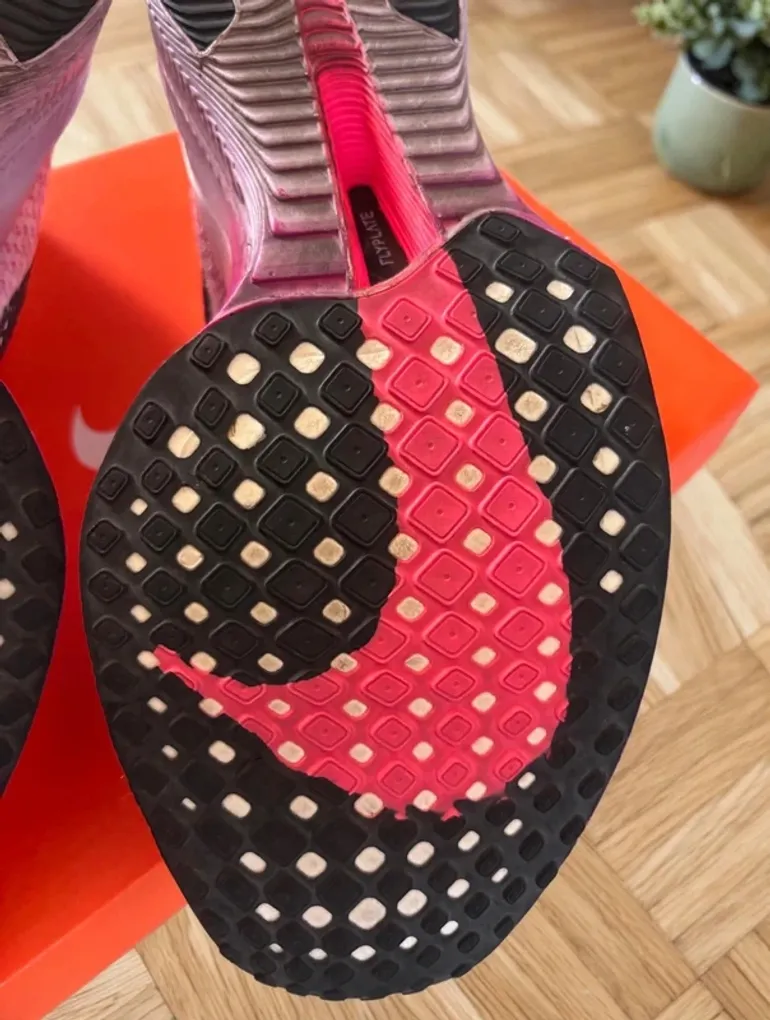 Nike ZoomX Vaporfly Next% 3 bike de segunda mano — imagen 8 de 8
