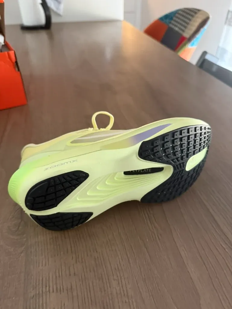 Used Nike Zoom Fly 6 PRM bike — image 2 of 7
