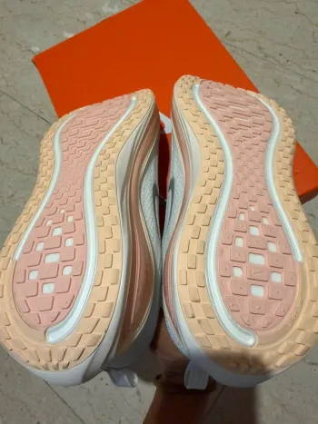 Nike Vomero bike d'occasion — image 7 sur 7