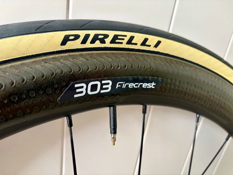 Brugt Zipp 303 Firecrest 2023 bike — billede 4 af 8