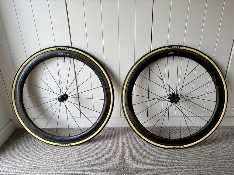 Brugt Zipp 303 Firecrest 2023 bike — billede 8 af 8