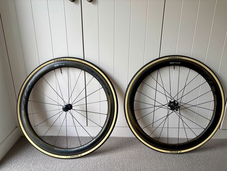 Brugt Zipp 303 Firecrest 2023 bike — billede 3 af 8