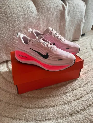 Brugt Rose Vomero Plus Running Shoes