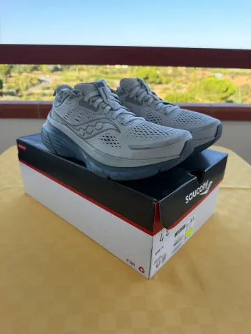 Gebrauchtes Saucony Guide 18 Running Shoes