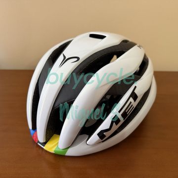 Used MET Trenta 3K Carbon Helmet Cycling Accessories