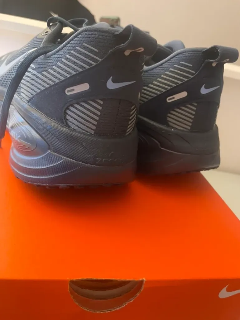 Gebrauchtes Nike Vomero 18 bike — Bild 10 von 12