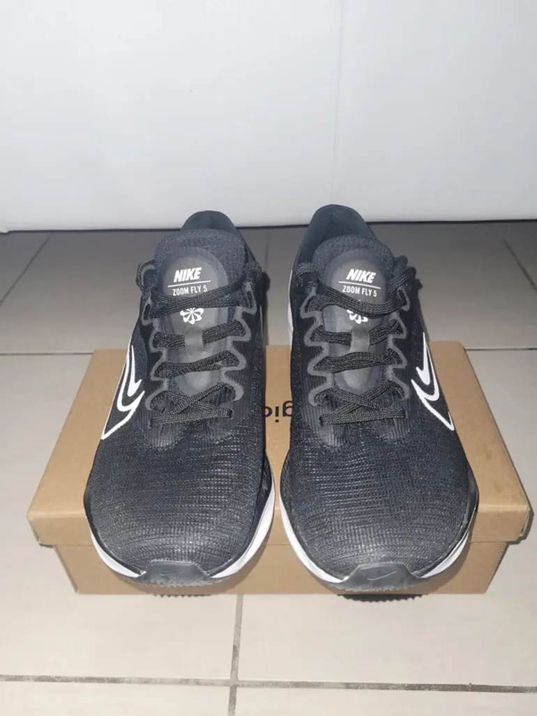 Used Nike Zoom Fly 5 bike — image 2 of 5