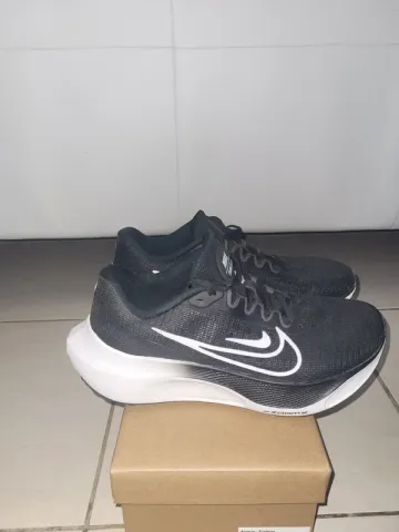 Gebrauchtes Nike Zoom Fly 5 Running Shoes
