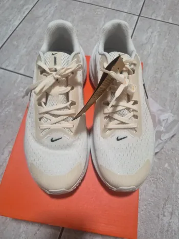 Nike Downshifter 14 bike de segunda mano — imagen 2 de 11