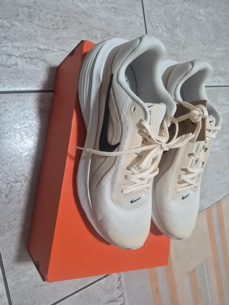 Nike Downshifter 14 bike de segunda mano — imagen 3 de 11