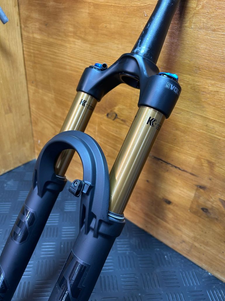 Brugt Fox 34 Factory Step Cast 2022 bike — billede 2 af 8