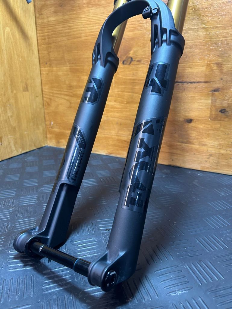 Brugt Fox 34 Factory Step Cast 2022 bike — billede 8 af 8