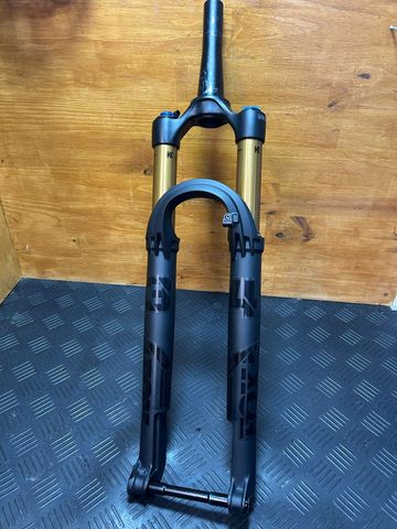 Fox 34 Factory Step Cast 2022 Fork d'occasion