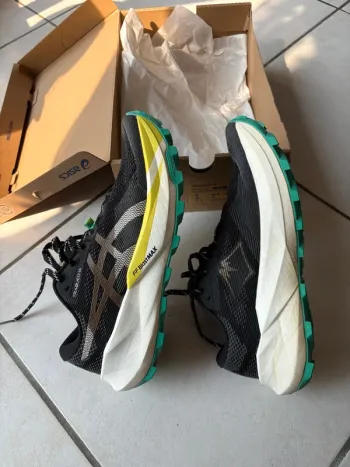 Tweedehands Asics Trabuco 14 bike — afbeelding 2 van 5