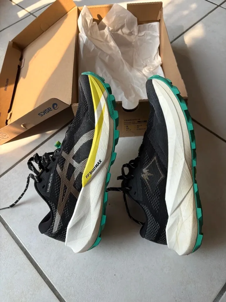 Tweedehands Asics Trabuco 14 bike — afbeelding 2 van 5