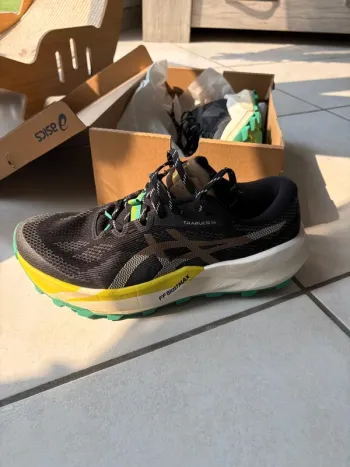 Tweedehands Asics Trabuco 14 bike — afbeelding 1 van 5