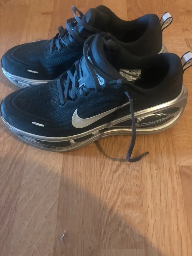 Used Nike Vomero Plus bike — image 2 of 8