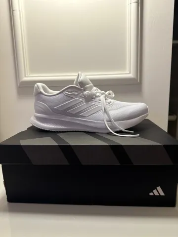 Použité Adidas Runfalcon 5 Running Shoes