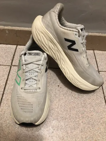 New Balance 1080 v14 bike usato — immagine 4 di 9