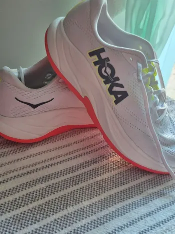 Used Hoka Rincon 4 bike — image 1 of 11