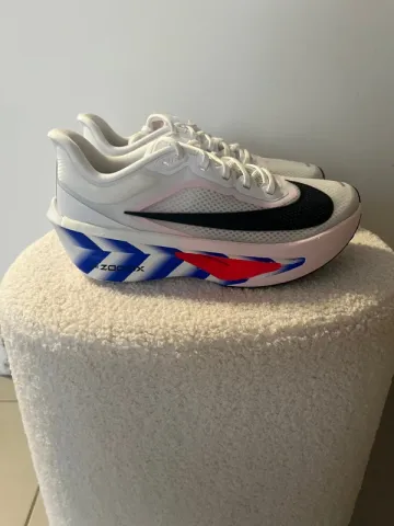 Použité White Zoom Fly 6 Running Shoes