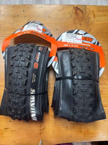 Gebrauchtes Maxxis tomahawk 29x2, 30 2024 Tyres & Tubes