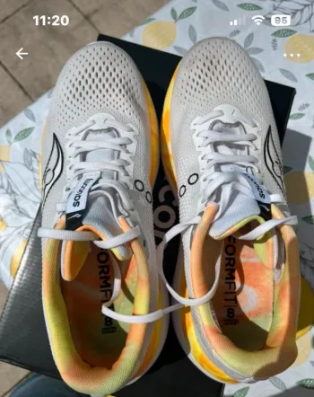 Saucony Endorphin Trainer bike de segunda mano — imagen 2 de 10
