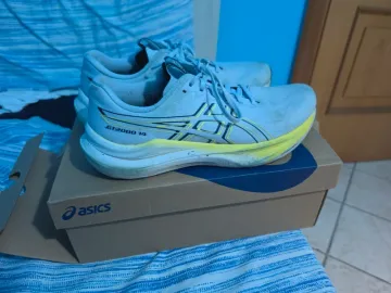 Použité Asics GT-2000 14 Running Shoes