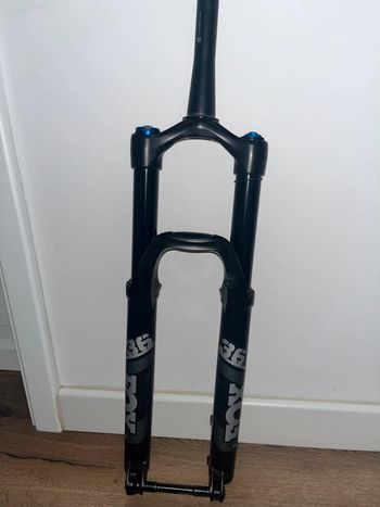 Brugt Fox 36 Rhythm 2026 bike — billede 1 af 2