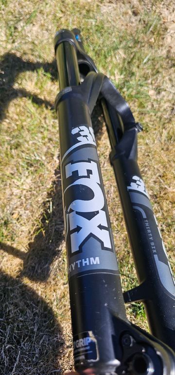 Używany Fox 36 Rhythm 2026 bike — zdjęcie 10 z 16