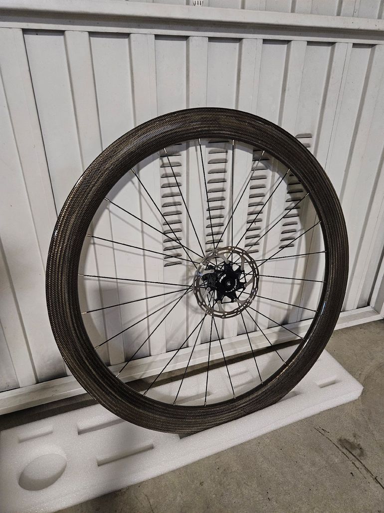Used Thrust Carbono 50mm 2026 bike — image 2 of 4