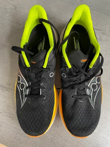 Použité Saucony Running Shoes Running Shoes