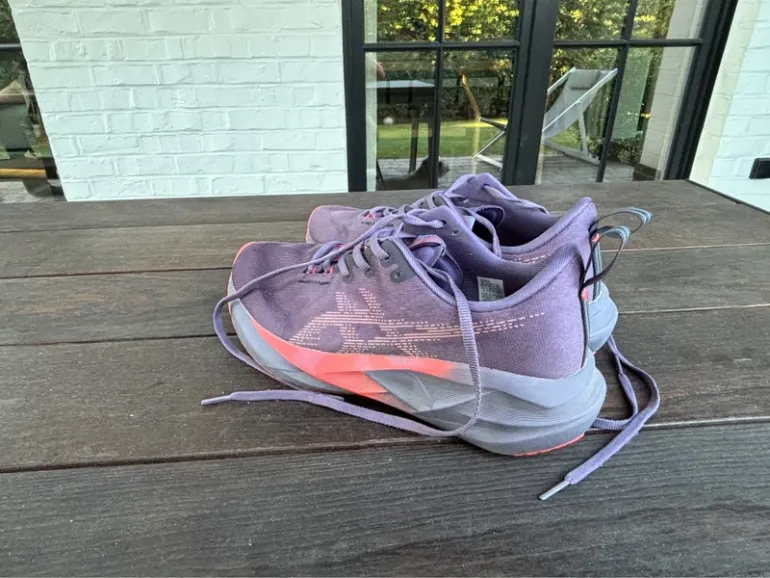 Asics Novablast 5 bike d'occasion — image 4 sur 7