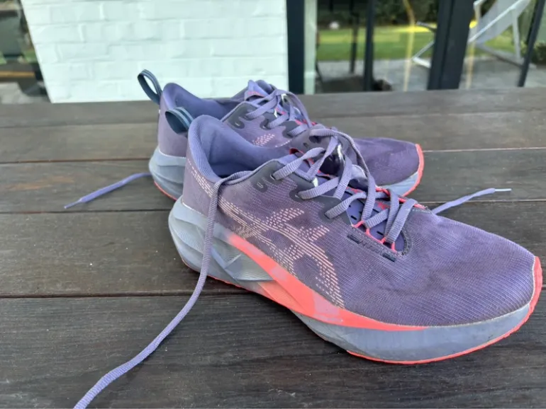 Asics Novablast 5 bike d'occasion — image 7 sur 7