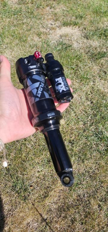 Brugt Fox Racing Float Performance 2Pos-Adj 205x60 LV E-Tuned EVOL Trunnion 2026 Rear Suspension
