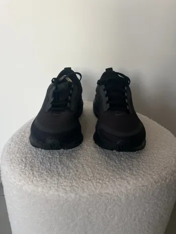Używany Nike Vomero 18 GTX bike — zdjęcie 6 z 8