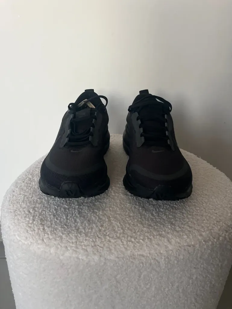 Używany Nike Vomero 18 GTX bike — zdjęcie 6 z 8